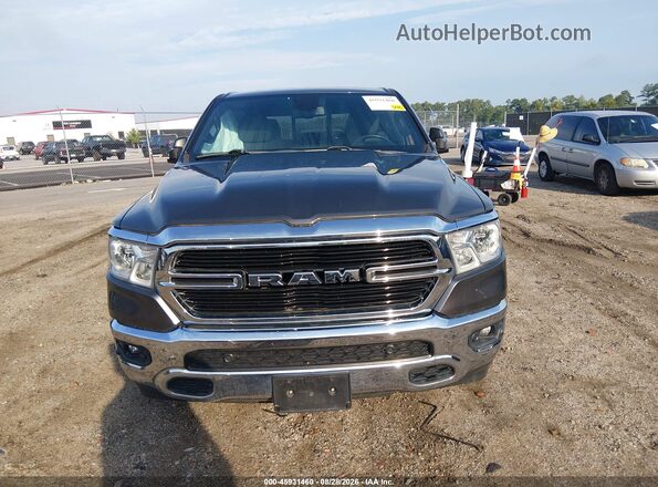 1C6SRFFT6KN664013 2019 RAM 1500 Gray Vista del cuadro de instrumentos