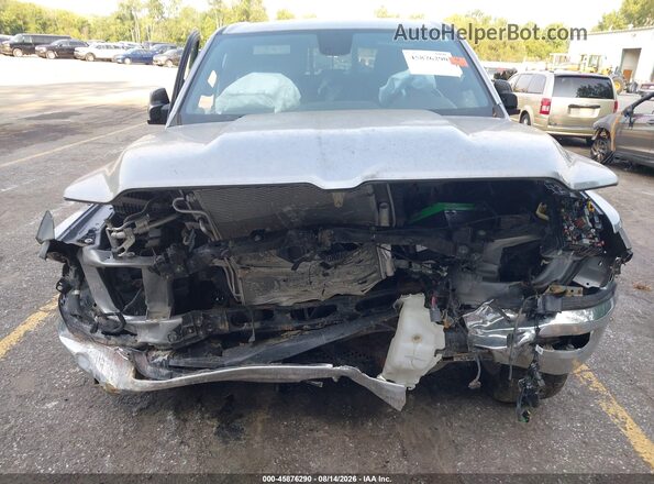 1C6SRFFT7KN754805 2019 RAM 1500 Silver Vista frontal