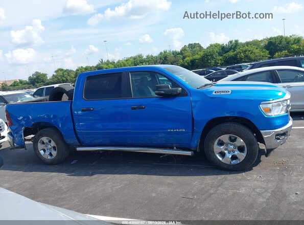 1C6SRFFT7PN685301 2023 RAM 1500 Blue Vista interior trasera