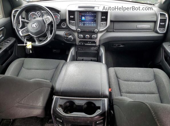 1C6SRFFT8KN918983 2019 RAM 1500 Blue Dashboard view