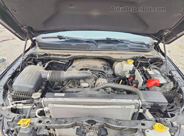 1C6SRFFT8LN236543 2020 RAM 1500 Black Rear interior view