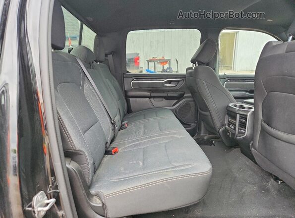 1C6SRFFT8MN729902 2021 RAM 1500 Black Vista de los asientos traseros