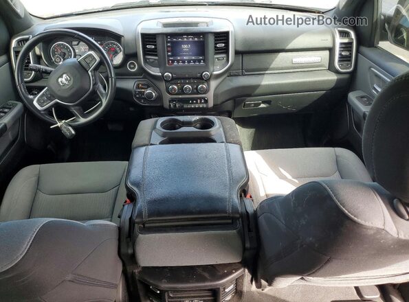 1C6SRFFT8MN810527 2021 RAM 1500 Silver წინა პანელის ხედი
