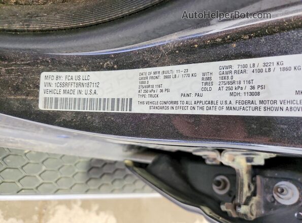 1C6SRFFT8RN187112 2024 RAM 1500 Gray Engine compartment view