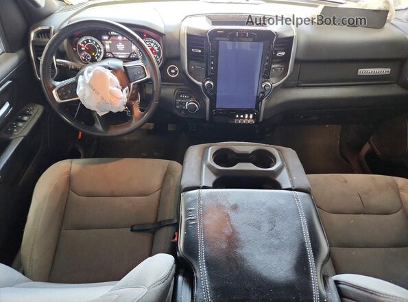 1C6SRFFT8RN187112 2024 RAM 1500 Gray Dashboard view