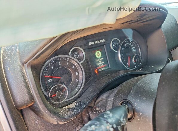 1C6SRFFTXLN127632 2020 RAM 1500 Белый Вид щитка приборов