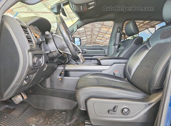 1C6SRFFTXLN383592 2020 RAM 1500 Blue Front interior view