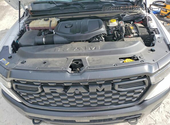 1C6SRFGP5SN699773 2025 RAM 1500 White Rear interior view