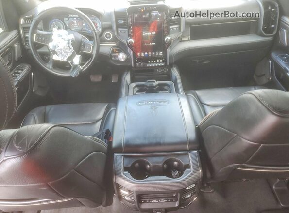 1C6SRFHM3MN763140 2021 RAM 1500 Charcoal Vista del salpicadero
