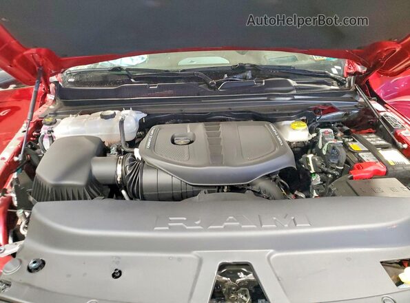 1C6SRFHP3TN334640 2026 RAM 1500 Red Սալոնի հետևի տեսք