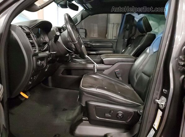 1C6SRFHT0NN259783 2022 RAM 1500 Gray Front interior view