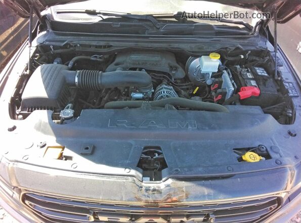 1C6SRFHT0NN259783 2022 RAM 1500 Gray Rear interior view