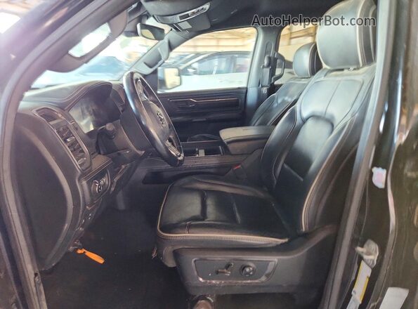 1C6SRFHT2PN542561 2023 RAM 1500 Black წინა სალონის ხედი