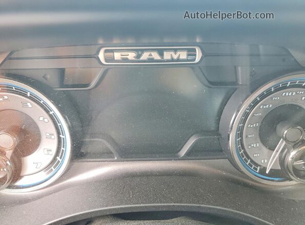 1C6SRFHT4KN626292 2019 RAM 1500 Black Vista del cuadro de instrumentos