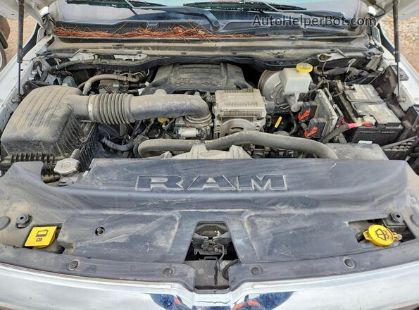 1C6SRFHT5LN109715 2020 RAM 1500 White უკანა სალონის ხედი