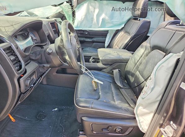 1C6SRFHT6NN117096 2022 RAM 1500 Gray Widok wnętrza z przodu