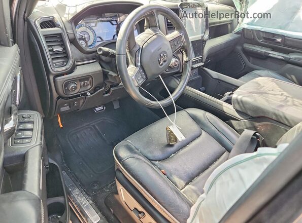 1C6SRFHT6NN117096 2022 RAM 1500 Gray Widok deski rozdzielczej