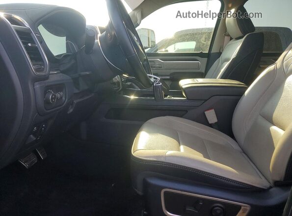 1C6SRFHT6PN607119 2023 RAM 1500 Silver წინა სალონის ხედი