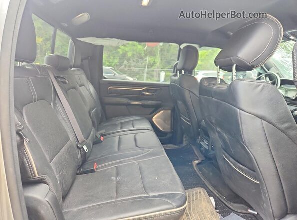 1C6SRFHT7LN342799 2020 RAM 1500 Silver Vista interior trasera