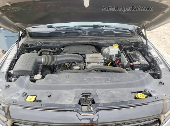 1C6SRFHT7MN563515 2021 RAM 1500 Silver Rear interior view
