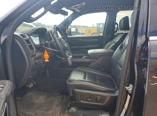 1C6SRFHT8NN350882 2022 RAM 1500 Черный Вид салона спереди