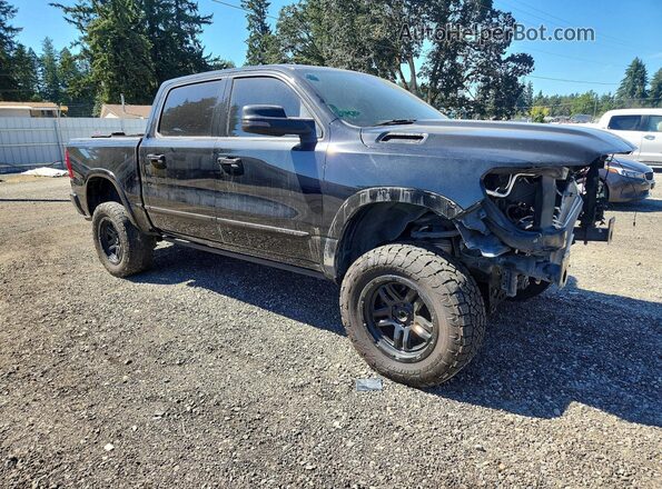 1C6SRFHTXMN512784 2021 RAM 1500 Черный Передняя правая четверть