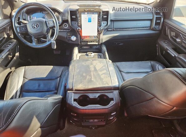 1C6SRFHTXPN682681 2023 RAM 1500 Burgundy Vista del salpicadero