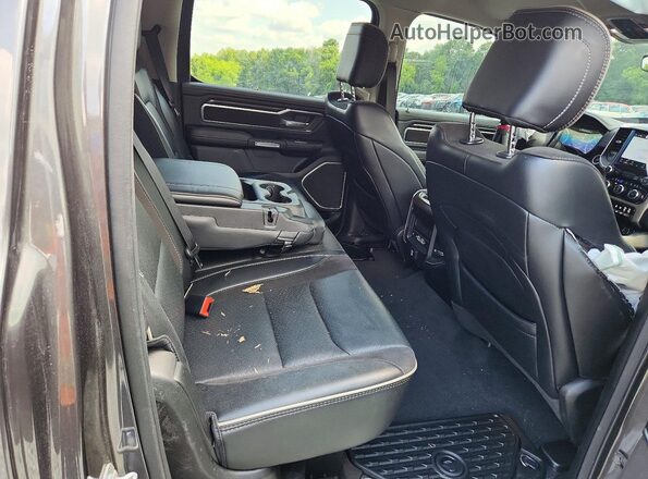 1C6SRFJM1NN237925 2022 RAM 1500 Серый Вид задних сидений