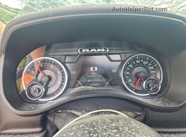 1C6SRFJM8MN611638 2021 RAM 1500 Green Սարքավորումների վահանակի տեսք