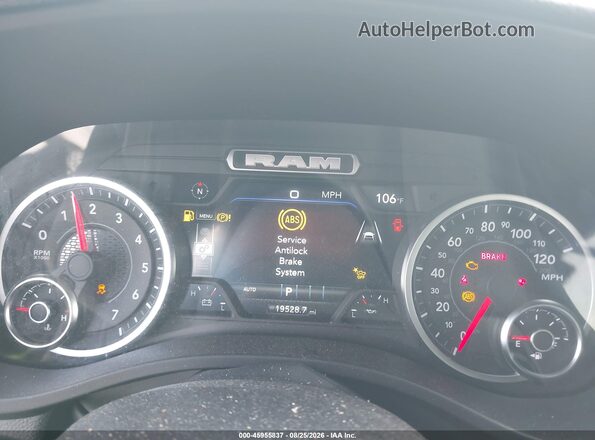 1C6SRFJP3TN293145 2026 RAM 1500 Gray Vista de los asientos traseros