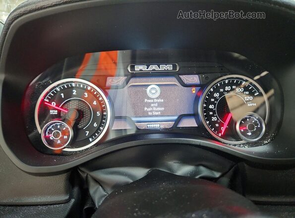 1C6SRFJP4TN368998 2026 RAM 1500 White Вид щитка приладів