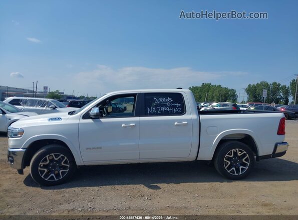 1C6SRFJP6TN307233 2026 RAM 1500 White Widok wnętrza 360 stopni
