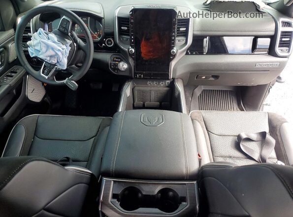 1C6SRFJP7SN763191 2025 RAM 1500 Charcoal Вид панелі приладів