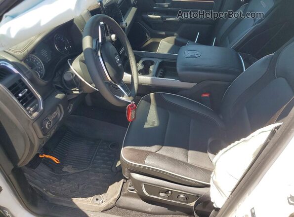 1C6SRFJPXSN547268 2025 RAM 1500 White Widok wnętrza z przodu