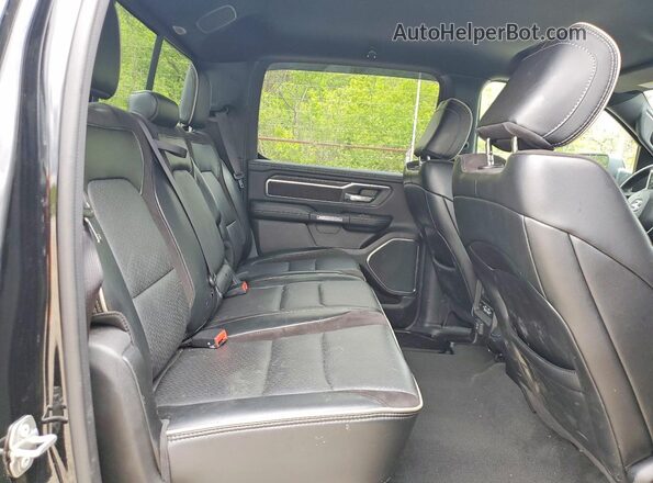 1C6SRFJT0RN119099 2024 RAM 1500 Black Widok tylnych siedzeń