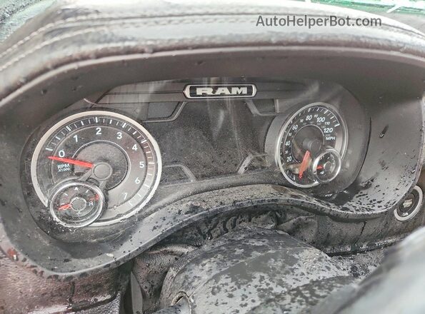 1C6SRFJT1NN199216 2022 RAM 1500 Синий Вид щитка приборов