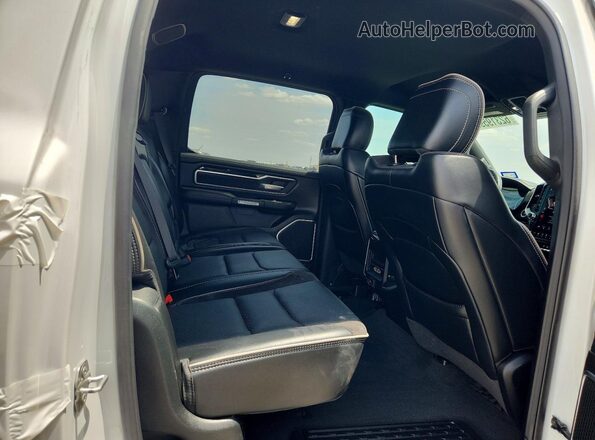 1C6SRFJT2LN255211 2020 RAM 1500 White Вид задніх сидінь