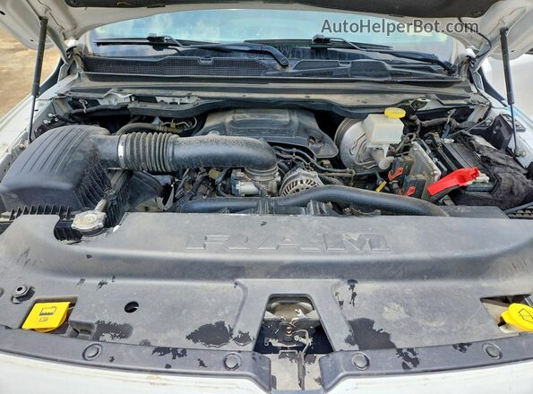 1C6SRFJT2MN538029 2021 RAM 1500 White უკანა სალონის ხედი
