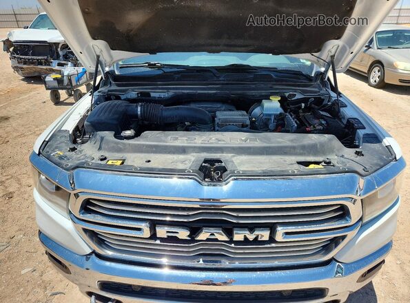 1C6SRFJT2MN822096 2021 RAM 1500 White Widok wnętrza z tyłu