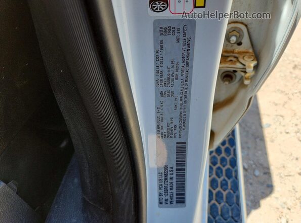 1C6SRFJT2MN822096 2021 RAM 1500 White Widok komory silnika