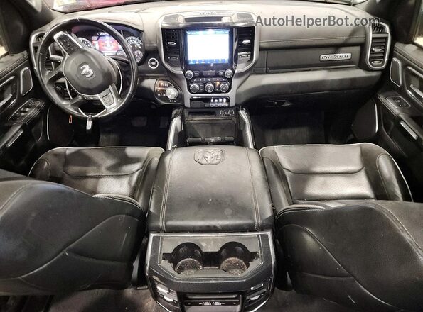 1C6SRFJT2NN320402 2022 RAM 1500 Silver Dashboard view