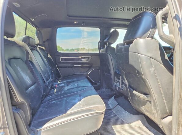 1C6SRFJT2NN387520 2022 RAM 1500 Black უკანა სავარძლების ხედი