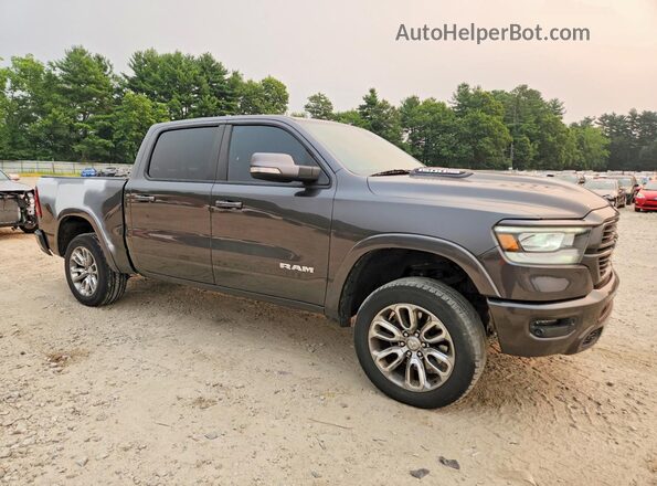 1C6SRFJT3KN709724 2019 RAM 1500 Серый Передняя правая четверть