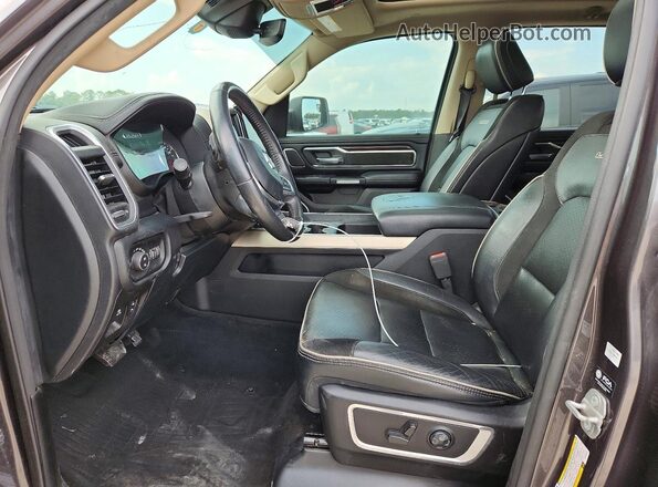 1C6SRFJT3MN638625 2021 RAM 1500 Gray ხელსაწყოთა პანელის ხედი