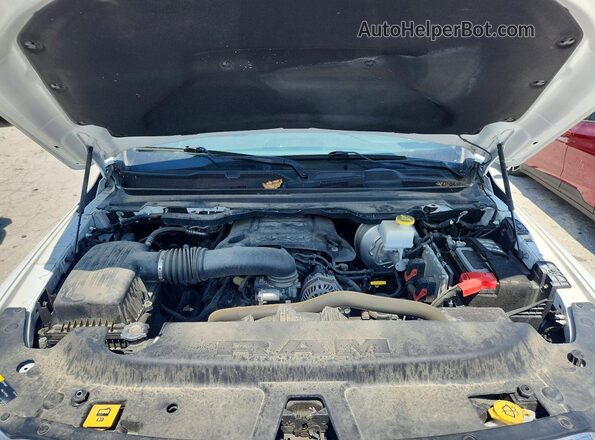 1C6SRFJT5NN282373 2022 RAM 1500 Белый Вид задней части салона