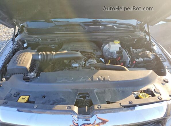 1C6SRFJT6KN504222 2019 RAM 1500 Silver Rear interior view