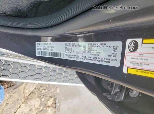1C6SRFJT7RN170695 2024 RAM 1500 Gray Widok komory silnika