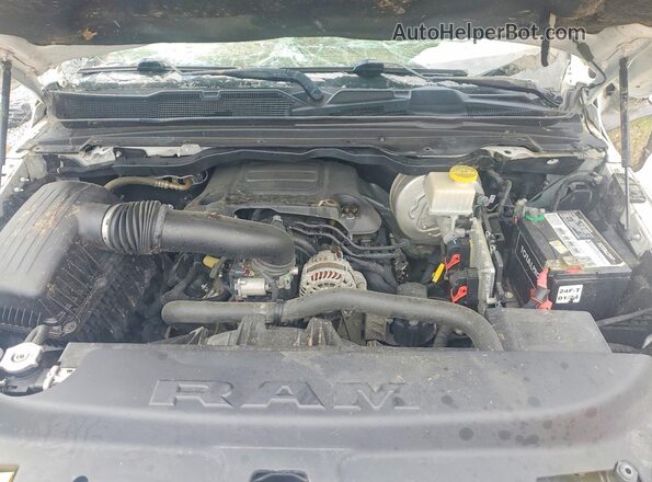 1C6SRFJT8KN920899 2019 RAM 1500 White Вид задньої частини салону