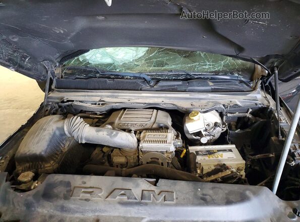 1C6SRFJTXLN239242 2020 RAM 1500 Black Rear interior view