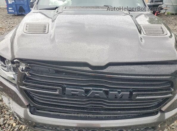 1C6SRFJTXRN155026 2024 RAM 1500 Charcoal Widok wnętrza z tyłu